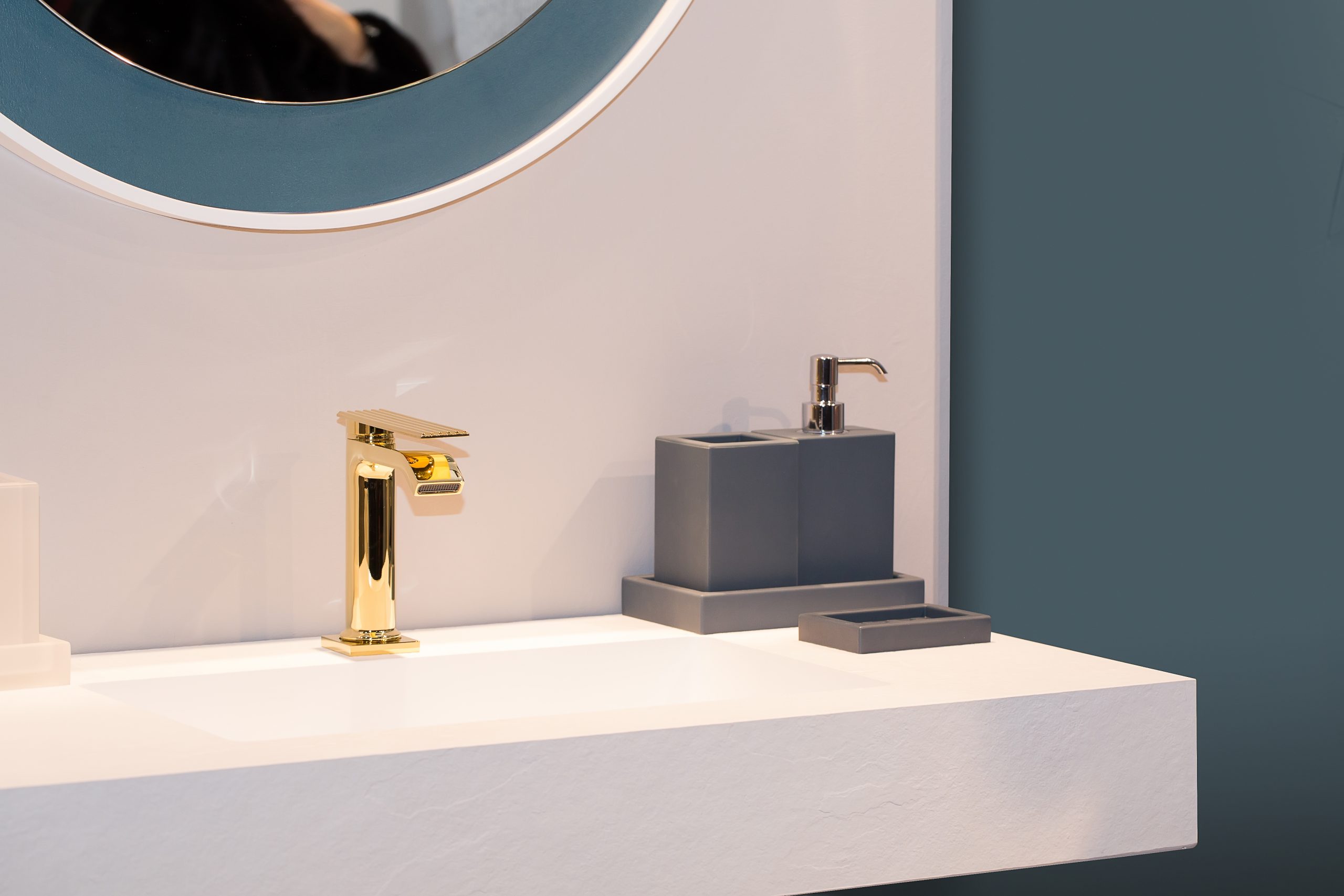 Bathroom,Interior,Clean,Sink,With,Golden,Water,Taps.