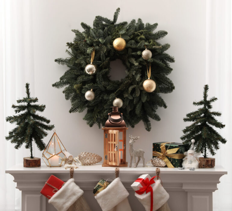 Different,Christmas,Decorations,In,Room.,Interior,Design