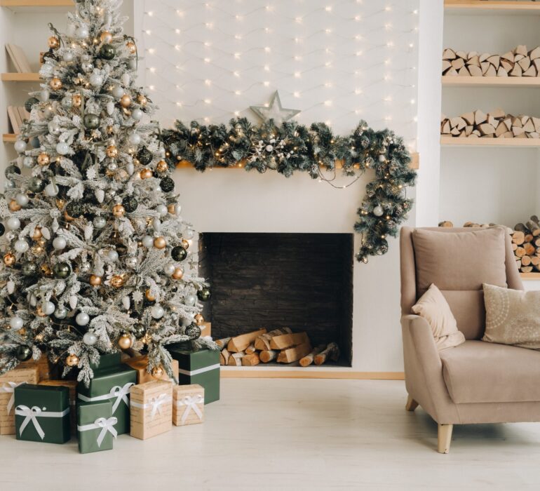 Christmas,Tree,In,The,Home,Christmas,Interior.decorated,Christmas,Photo,Zone.
